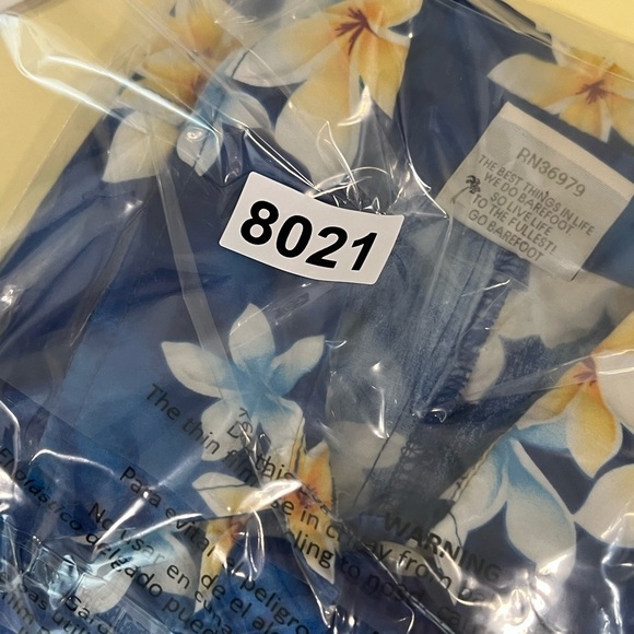 Go Barefoot Made in USA Size Medium Blue Hawaiian Fooral Print Men's Shirt - Picture 6 of 8